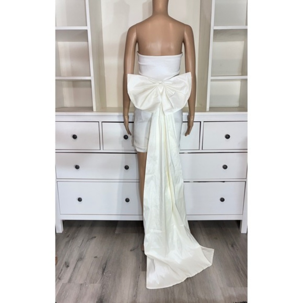 12th Tribe Mini Dress Women S White Strapless Ruched Oversized Back Bow Train